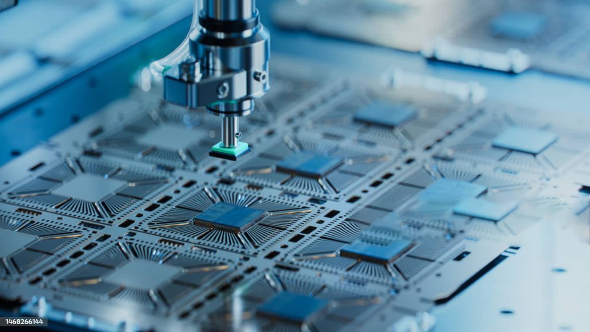 Pelaksanaan barisan pengeluaran RFID bagi pengurusan pintar