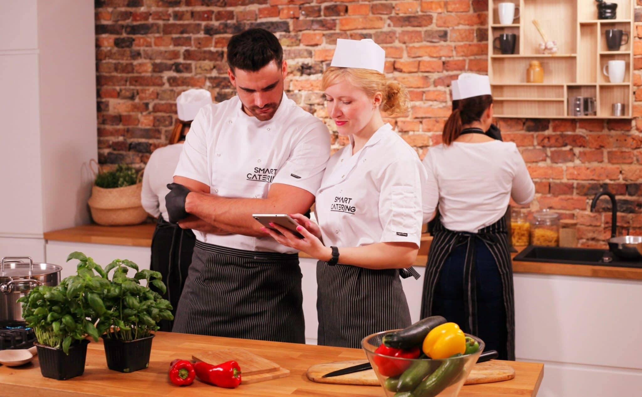 Merevolusikan Makan Tanpa Sentuh: Bagaimana RFID Meningkatkan Pesanan dan Pembayaran Restoran Pintar