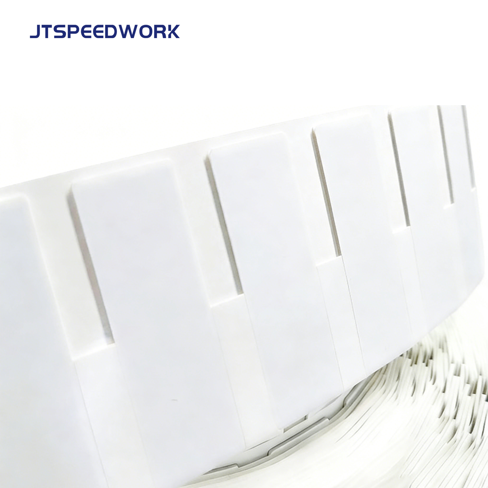 Label Fleksibel Kalis Ubah RFID UHF 70*25*1.26mm 860-960MHZ Pada Permukaan Logam dengan cip Impinj Monza R6-P